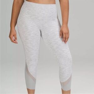 EUC Lululemon Wunder Under Crop Roll Down Scallop Luxtreme leggings Sz 8